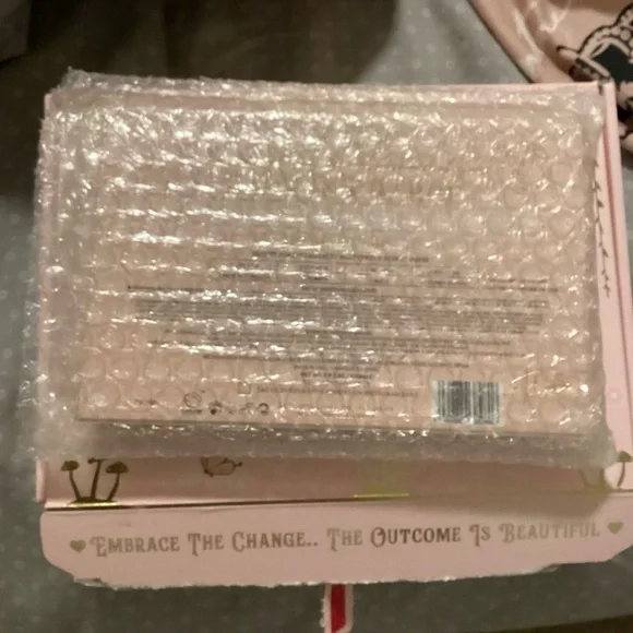 P. Louise “Lady in Charge” Love Tapes Eyeshadow Palette - BRAND NEW IN BOX 💕✨ - Picture 3 of 8